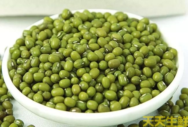 天气炎热吃什么好?广州蔬菜配送公司推荐你8种食材(图3) 天气炎热吃什么好?广州蔬菜配送公司推荐你8种食材(图3)